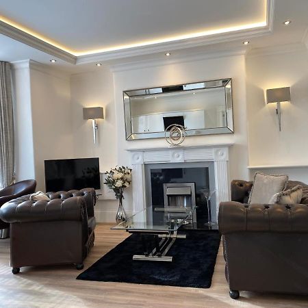 The Maureen Suite Llandudno Extérieur photo