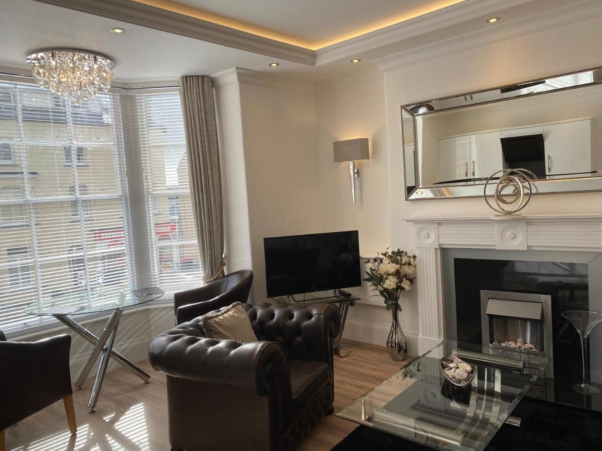 The Maureen Suite Llandudno Extérieur photo